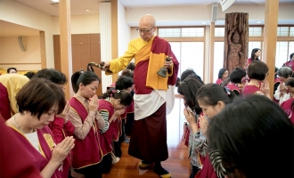 40_gloje_20180512_japan