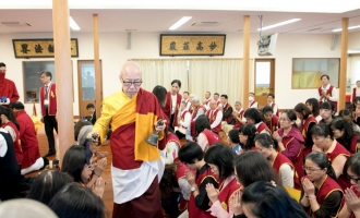 41_gloje_20180512_japan