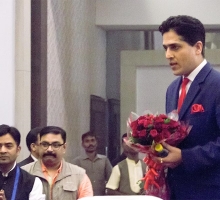 04_Gloje_NEWS_INDIA_201411