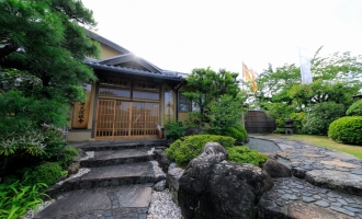 25_2019816_Gloje_Japan